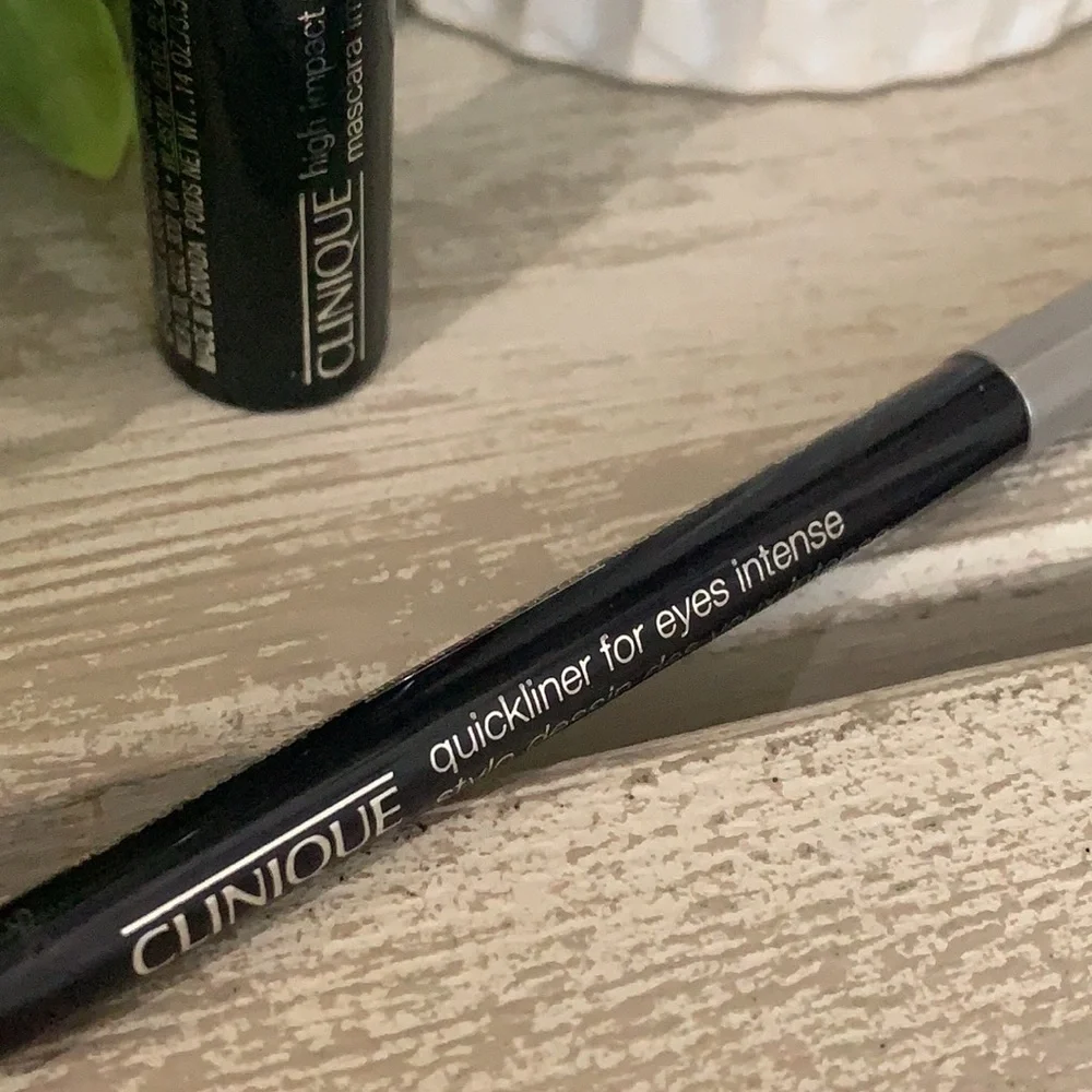 Quick-Liner 🍃🆕🍃Clinique Mascara .14oz & Quick- Eyeliner Set!!